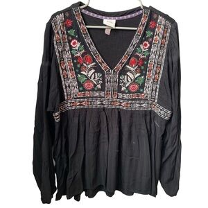 KNOX ROSE Women’s Boho V-neck Red Cream Green Gold Embroidery on Black